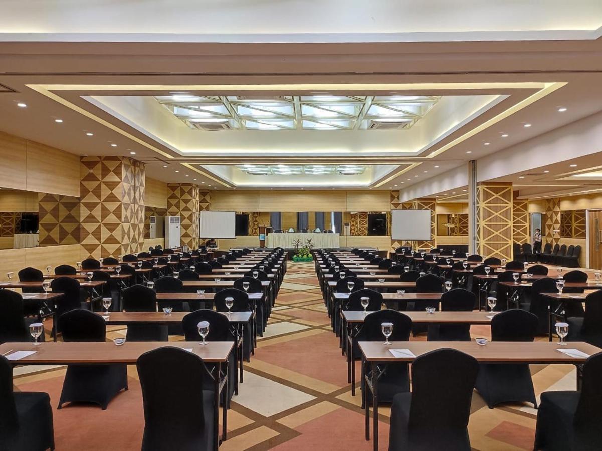 Khas Makassar Hotel מראה חיצוני תמונה